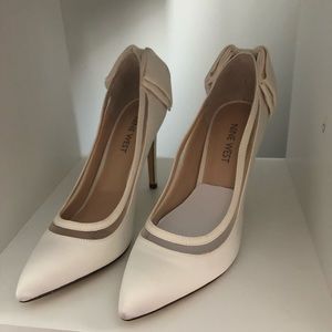 Gorgeous white satin heels with bows!